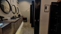 Oxley Tower (D1), Retail #585384151